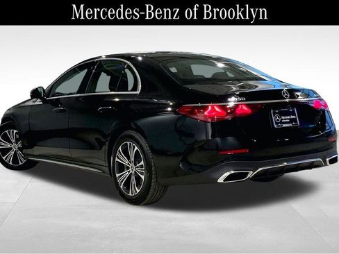 Used 2026 Mercedes-Benz E 350 4MATIC Sedan image 11