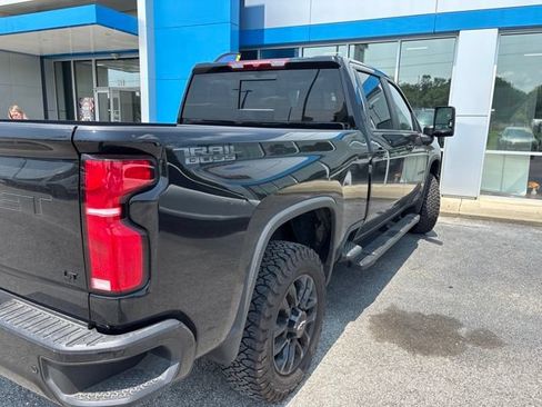 Used 2026 Chevrolet Silverado 2500 LT w/ Trail Boss Package AWD/4WD image 3