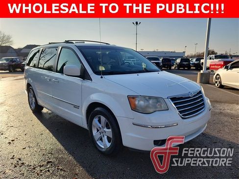 Used 2010 Chrysler Town & Country Touring image 1
