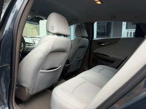 Used 2020 Chevrolet Malibu LT FWD image 11