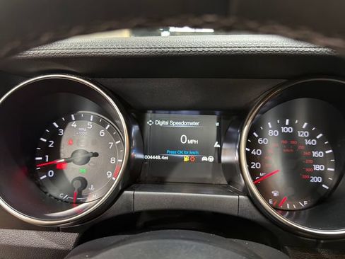 Used 2017 Ford Mustang Shelby GT350 w/ Electronics Package RWD image 39