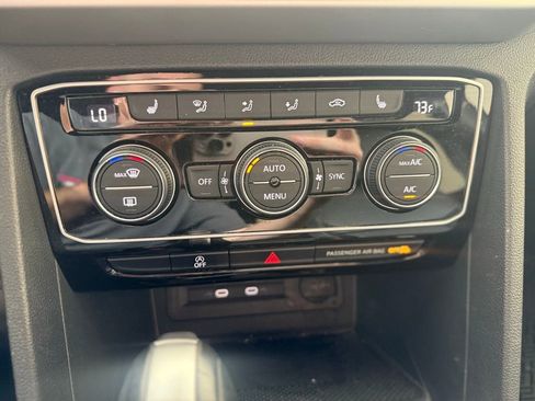 Used 2023 Volkswagen Atlas Cross Sport SEL R-Line AWD/4WD image 25