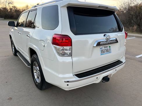 Used 2012 Toyota 4Runner SR5 image 8
