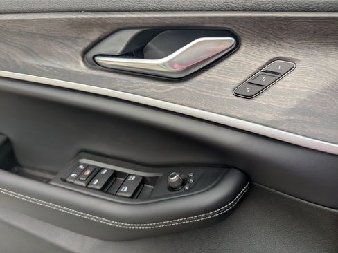 New 2026 Jeep Grand Cherokee L Limited image 16