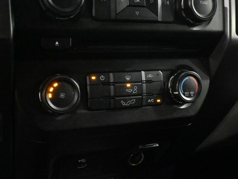 Used 2017 Ford F150 XLT RWD image 15