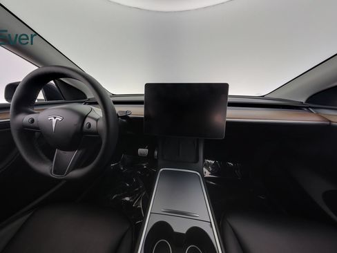Used 2024 Tesla Model Y Performance AWD/4WD image 26