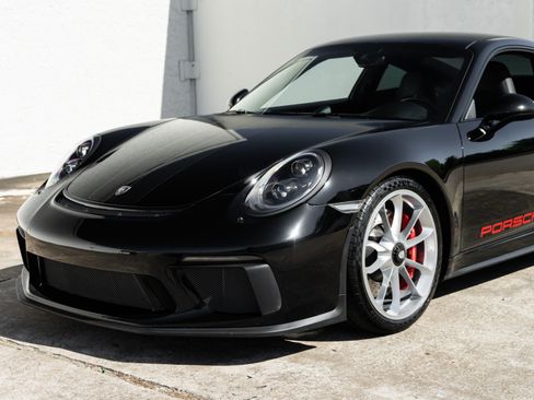 Used 2018 Porsche 911 GT3 RWD image 15
