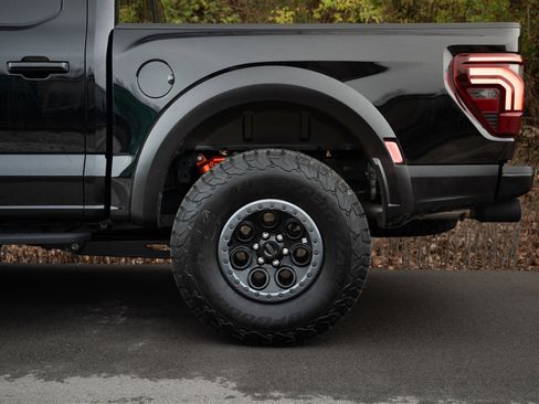 Used 2025 Ford F150 Raptor image 7
