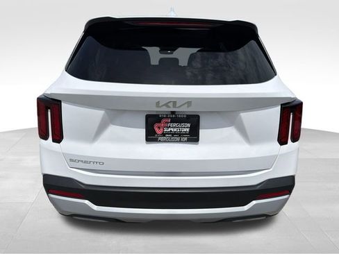 New 2026 Kia Sorento LX FWD image 6
