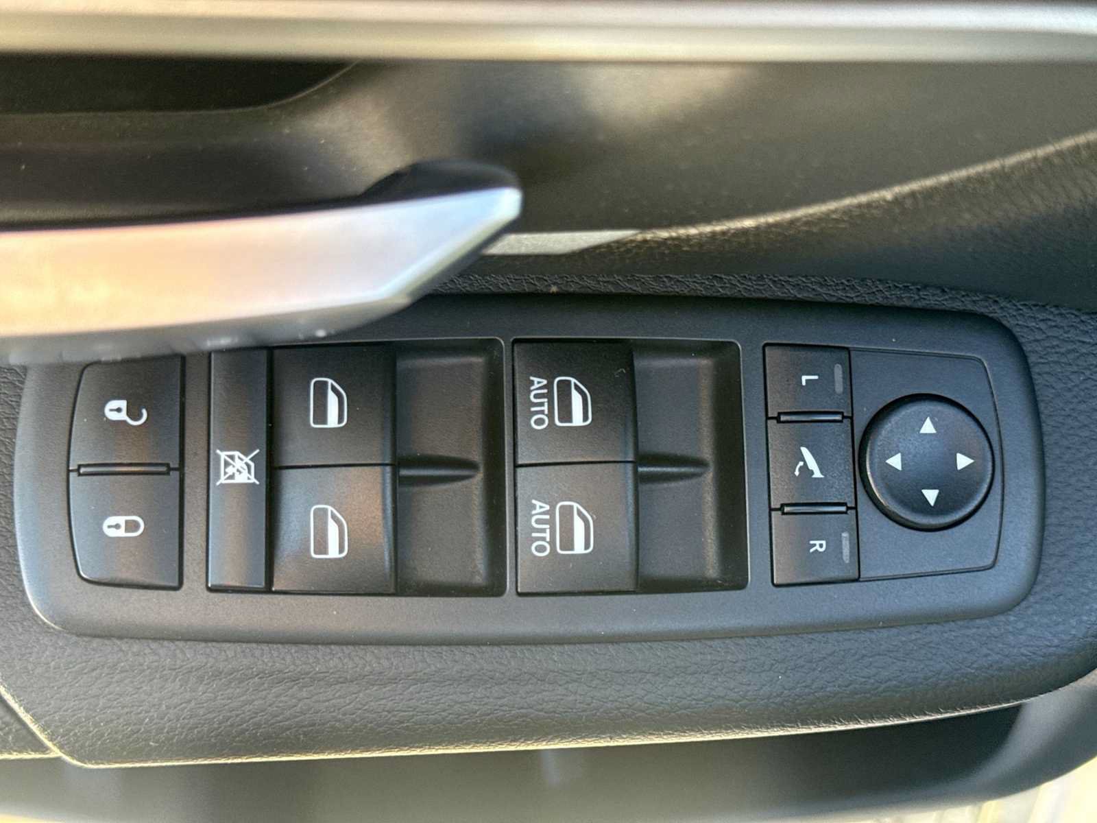 Used 2019 RAM 1500 Big Horn AWD/4WD image 16