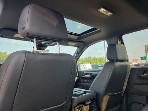 Used 2022 GMC Sierra 1500 AT4 w/ AT4 Premium Package AWD/4WD image 26