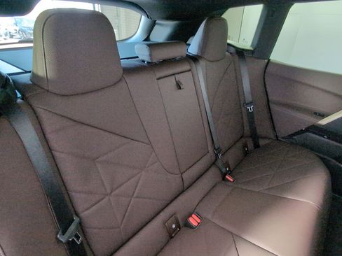 Used 2026 BMW iX xDrive45 image 30