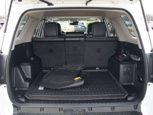 Used 2023 Toyota 4Runner SR5 Premium image 19