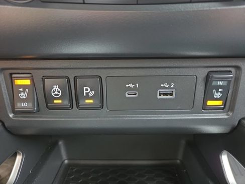 Used 2023 Nissan Frontier SV w/ SV Convenience Package AWD/4WD image 18