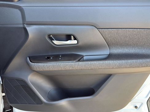 New 2026 Nissan Kicks SV image 31