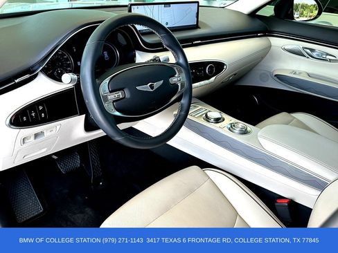 Used 2023 Genesis GV70 2.5T w/ Advanced Package AWD/4WD image 14