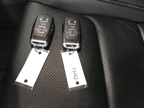 Used 2022 RAM 1500 Limited w/ Night Edition AWD/4WD image 28