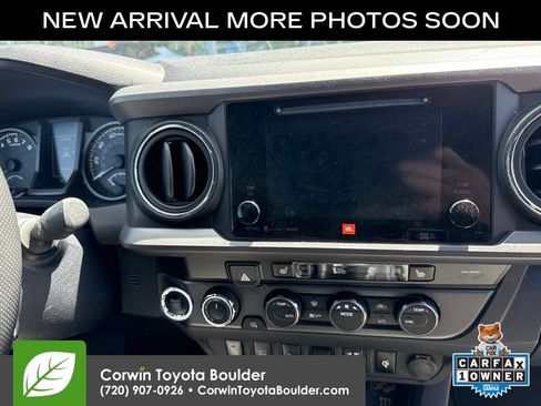 Used 2019 Toyota Tacoma TRD Off-Road w/ TRD Premium Off Road Package AWD/4WD image 11