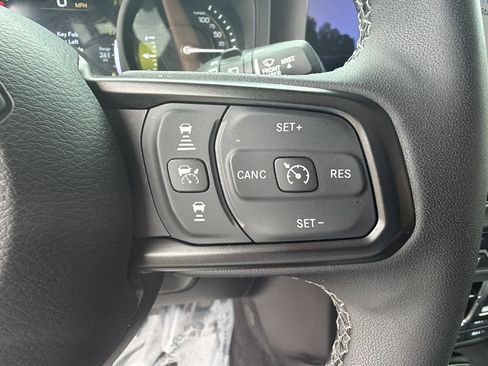 Used 2025 Jeep Wrangler Unlimited Sport S 4xe AWD/4WD image 28