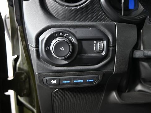 Used 2024 Jeep Wrangler Unlimited Rubicon 4xe w/ Technology Group image 24