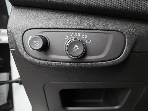 Used 2024 Chevrolet TrailBlazer LT w/ Driver Confidence Package FWD image 25