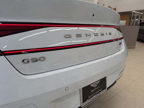 Used 2025 Genesis G90 3.5T AWD/4WD image 27