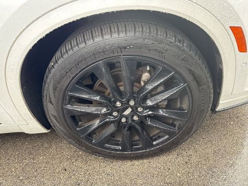 Used 2020 Cadillac XT6 Sport w/ Platinum Package image 3