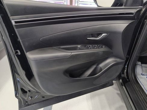 Certified 2024 Hyundai Tucson SE AWD/4WD image 11