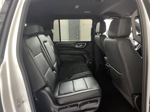 Used 2024 Chevrolet Suburban LT AWD/4WD image 13