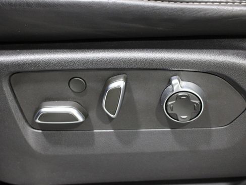 Certified 2023 Cadillac Escalade Sport Platinum w/ LPO, ONYX Package AWD/4WD image 5