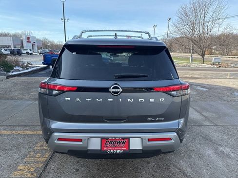 New 2025 Nissan Pathfinder SL image 5