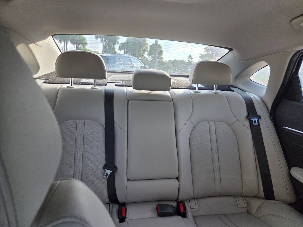 Used 2022 Hyundai Sonata Limited FWD image 32
