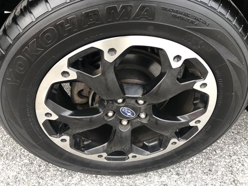 Certified 2023 Subaru Crosstrek 2.0i Premium image 33