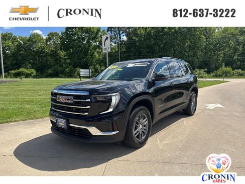 Used 2025 GMC Acadia Elevation FWD image 1