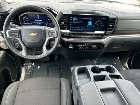 Used 2024 Chevrolet Silverado 1500 LT w/ Protection Package image 6