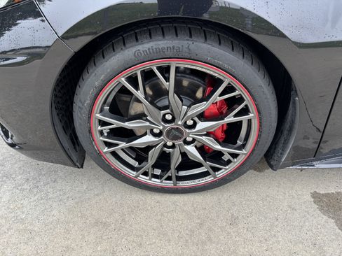 Used 2023 Chevrolet Corvette Stingray Premium Cpe RWD image 13