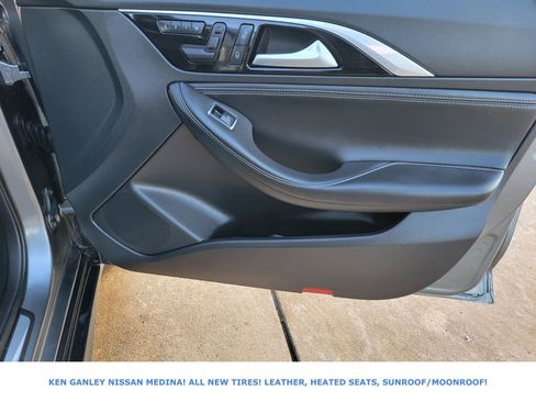 Used 2018 INFINITI QX30 Premium w/ Cargo Package image 51