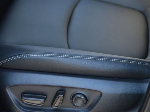 Certified 2026 Toyota Corolla Cross XLE image 11