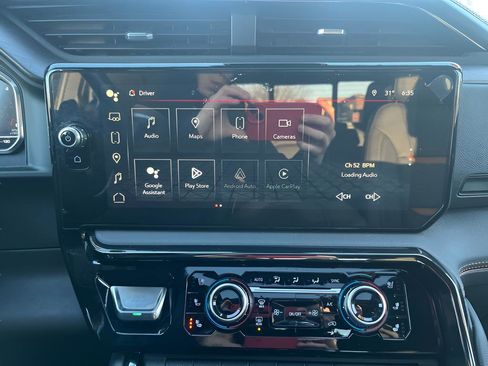 Used 2024 GMC Sierra 1500 AT4 w/ Technology Package image 26