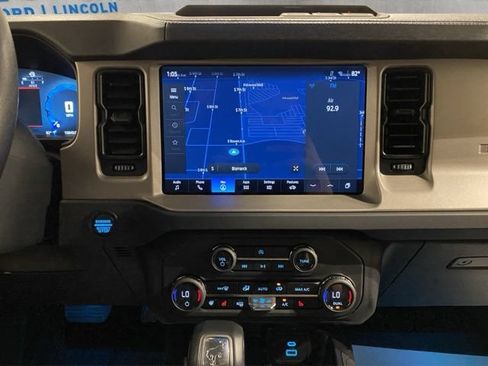 Certified 2025 Ford Bronco Outer Banks AWD/4WD image 17