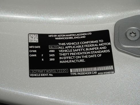 Used 2024 Aston Martin DB12 Coupe image 36