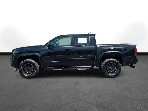 Used 2026 Toyota Tacoma SR5 AWD/4WD image 10