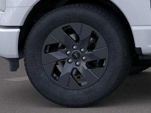 New 2025 Ford F150 Lightning Lariat AWD/4WD image 19