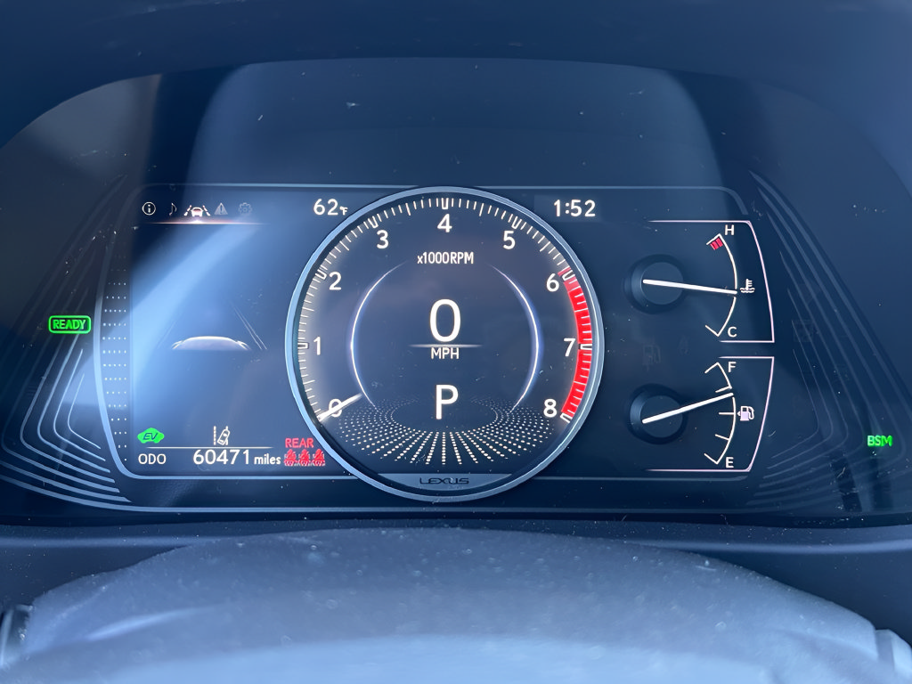 Used 2020 Lexus UX 250h w/ Premium Package AWD/4WD image 22