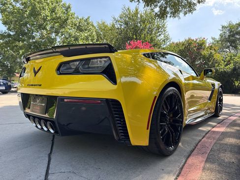 Used 2017 Chevrolet Corvette Z06 RWD image 11