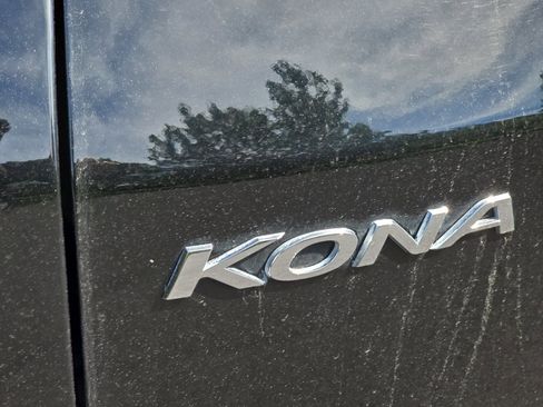 Used 2018 Hyundai Kona SEL w/ SEL Tech Package 02 image 28