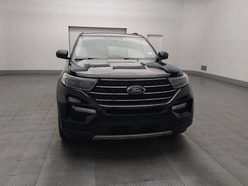 Used 2021 Ford Explorer XLT w/ Equipment Group 202A RWD image 14
