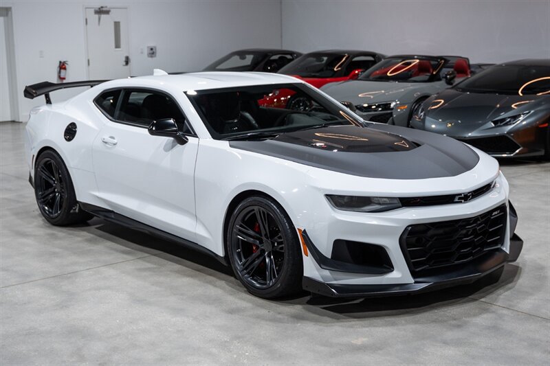 Used 2018 Chevrolet Camaro ZL1 RWD image 8