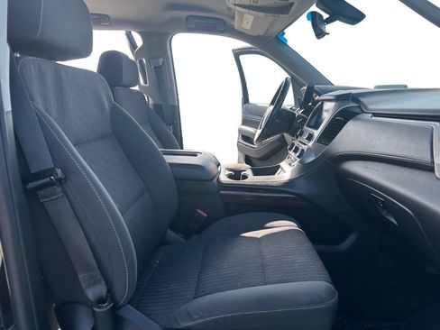 Used 2018 GMC Yukon SLE AWD/4WD image 15