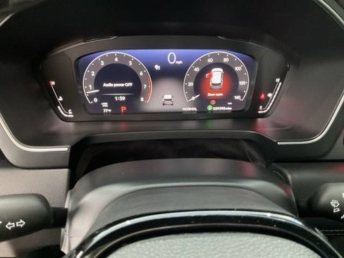 Certified 2023 Honda Pilot Elite image 3